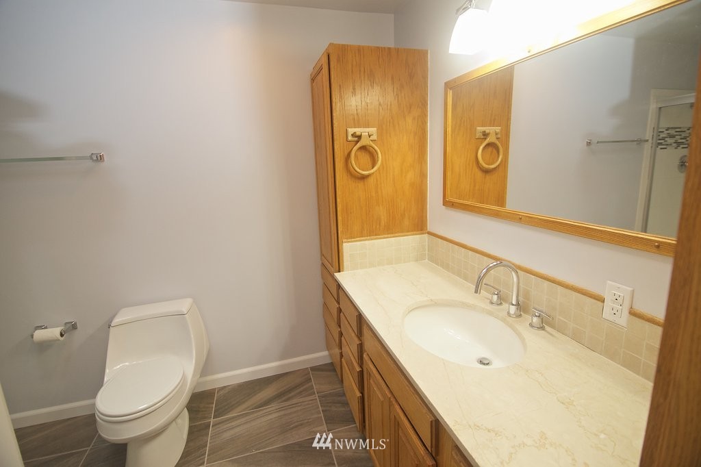 23422 Locust Way Bothell, WA 98021 - Photo 7 of 20