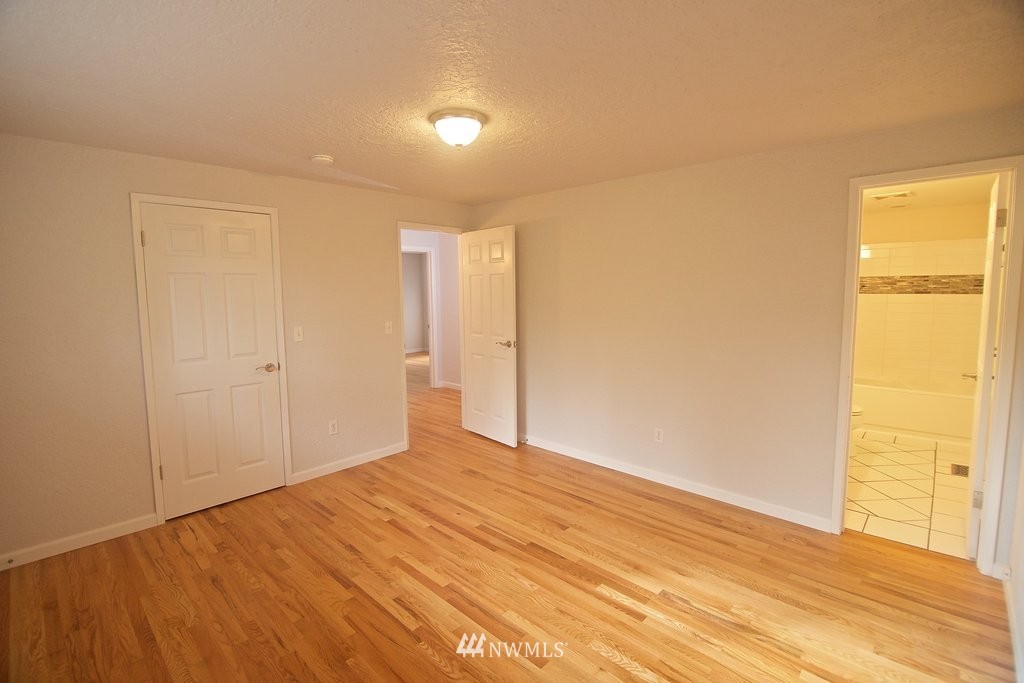 23422 Locust Way Bothell, WA 98021 - Photo 9 of 20