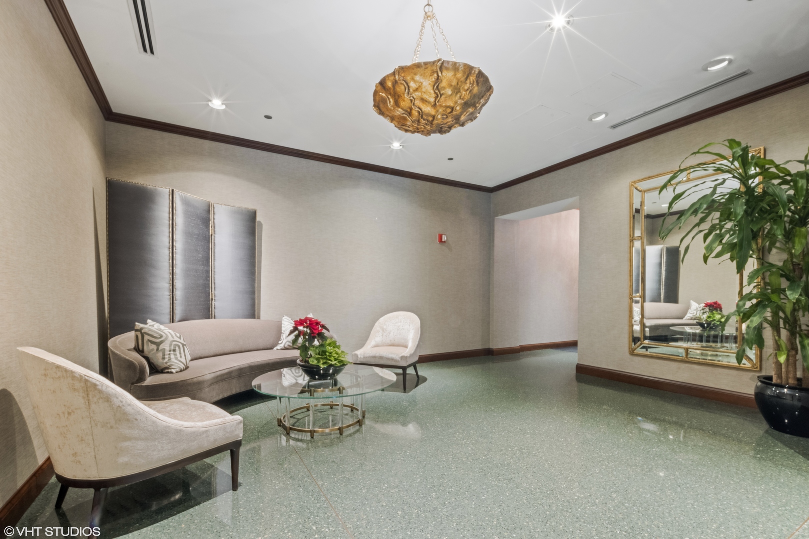 55 West Delaware Place, Unit 613 Chicago, IL 60610 - Photo 27 of 29 a living room with furniture