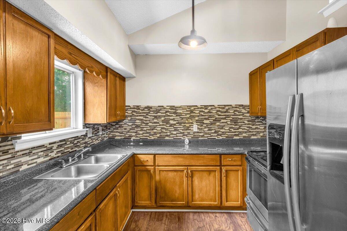 2039 Foxhorn Road Jacksonville, NC 28546 - Photo 11 of 33