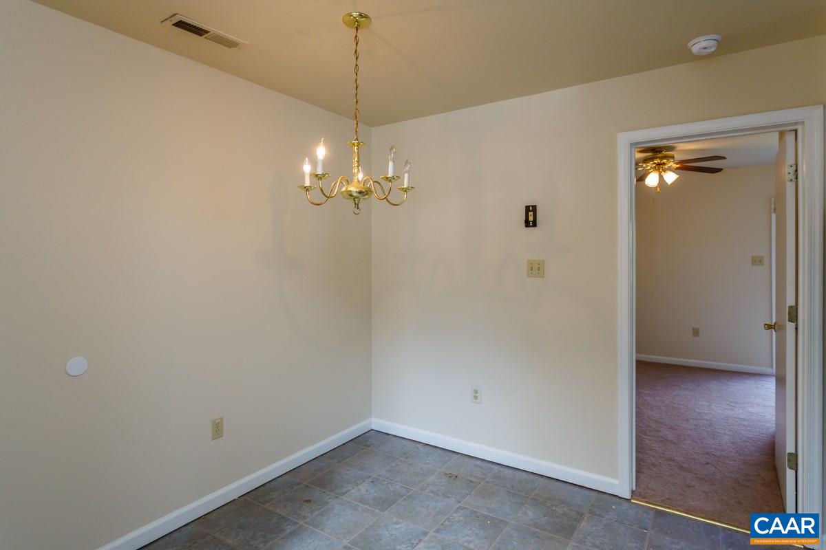 412 Riverside Avenue Charlottesville, VA 22902 - Photo 6 of 32 Gallery Image 6