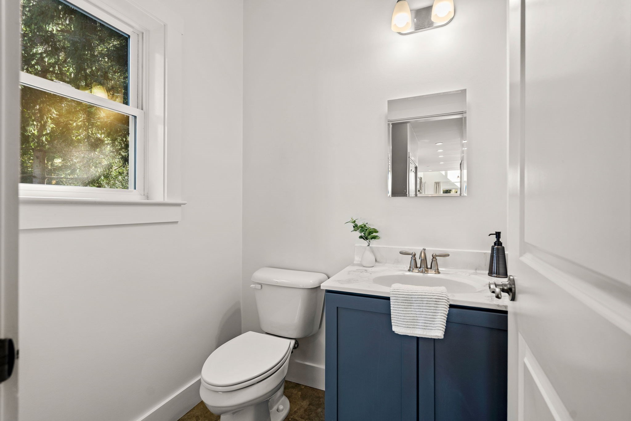 42 Winthrop Road Lexington, MA 02421 - Photo 19 of 21 Gallery Image 19