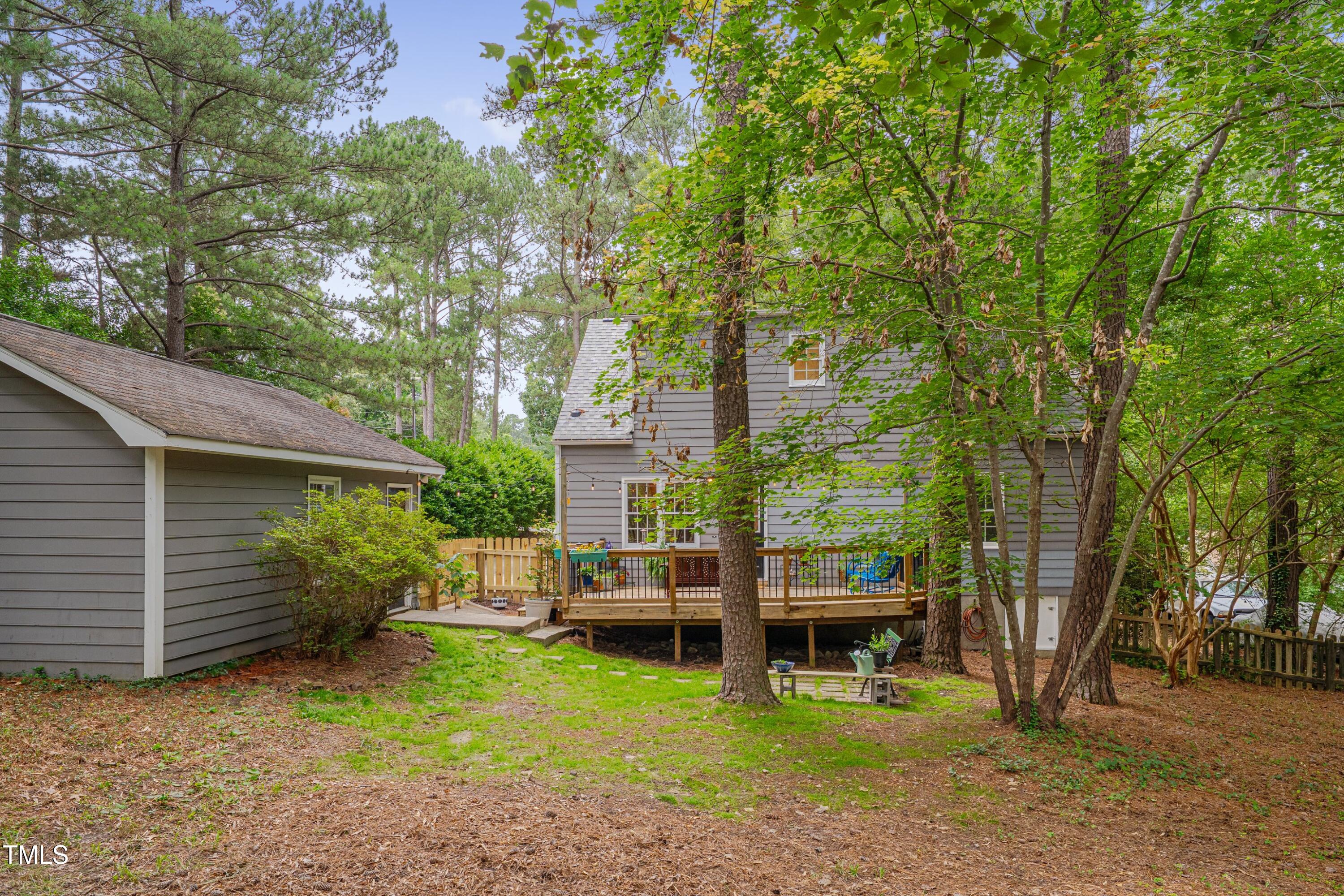 1302 Valley Run Durham, NC 27707 - Photo 2 of 4 Exterior Back