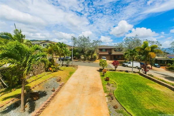 $4,500 | 92-1377 Punawainui Street, Kapolei, HI 96707