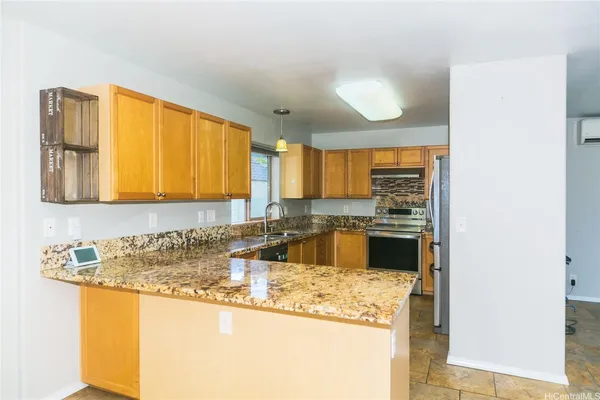$4,500 | 92-1377 Punawainui Street, Kapolei, HI 96707