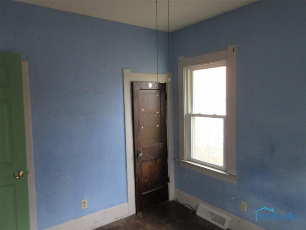 1002 Patchen Road Oregon, OH 43616 - Photo 13 of 20 Gallery Image 13