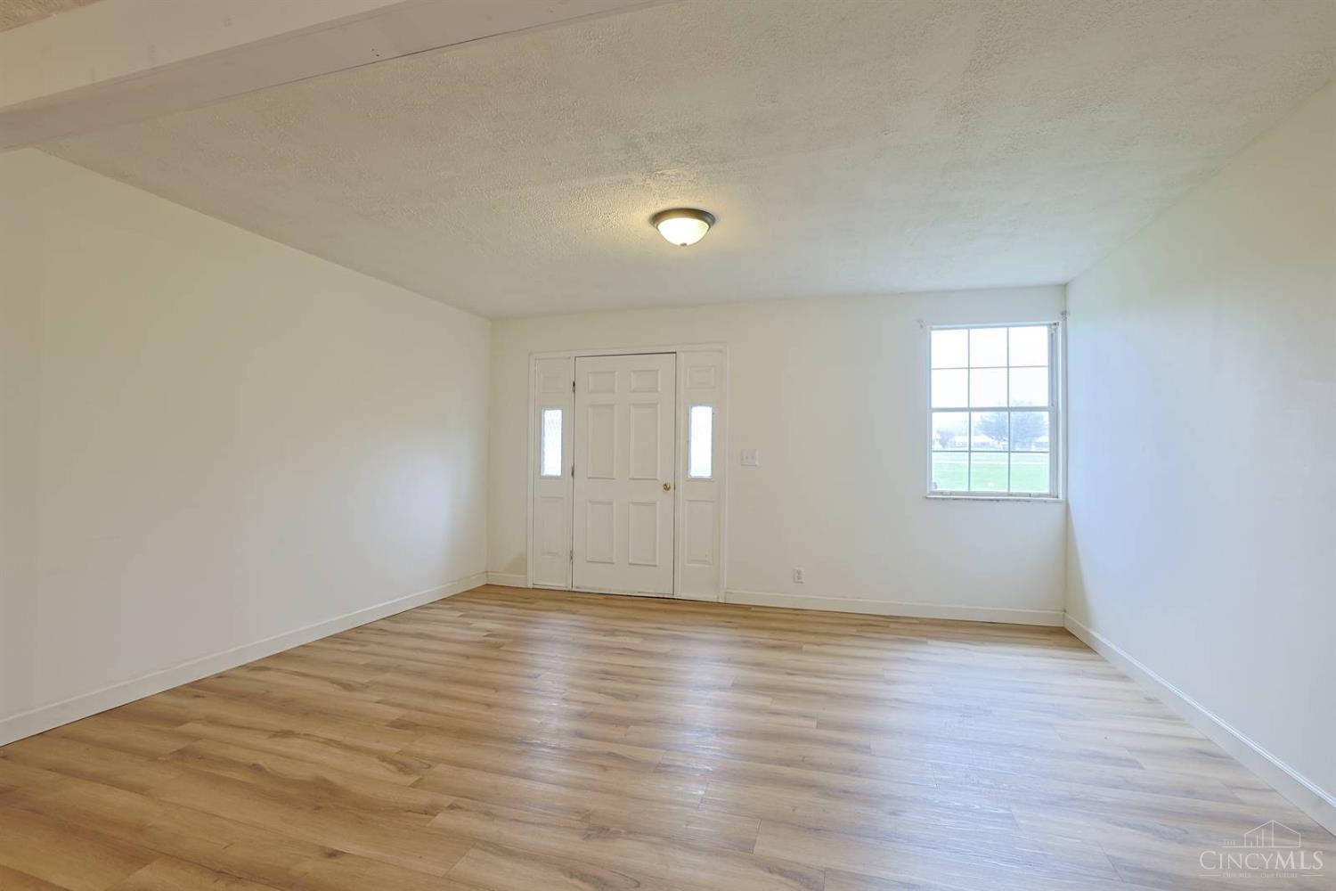 76 Stivers Road Aberdeen, OH 45101 - Photo 3 of 28