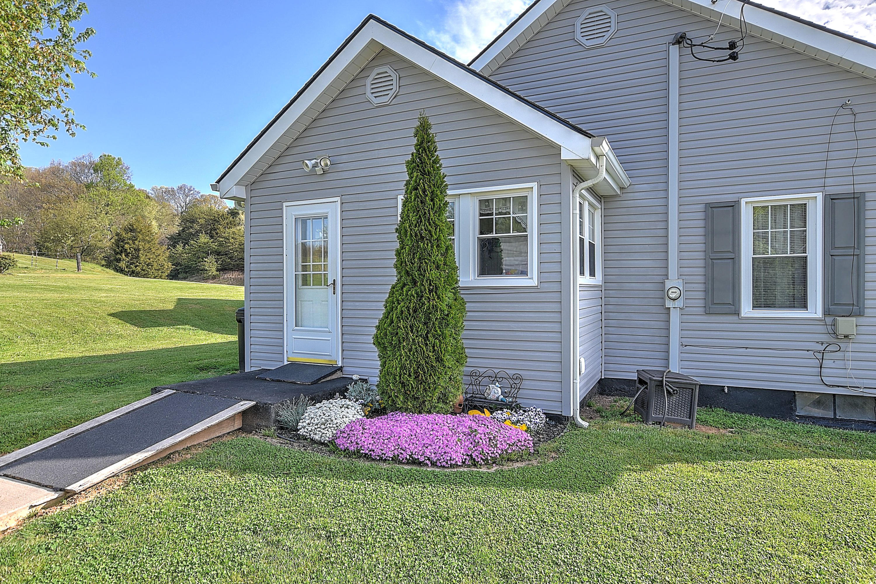1555 Whitehouse Road Greeneville, TN 37745 - Photo 30 of 57 1555 Whithouse Rd-31