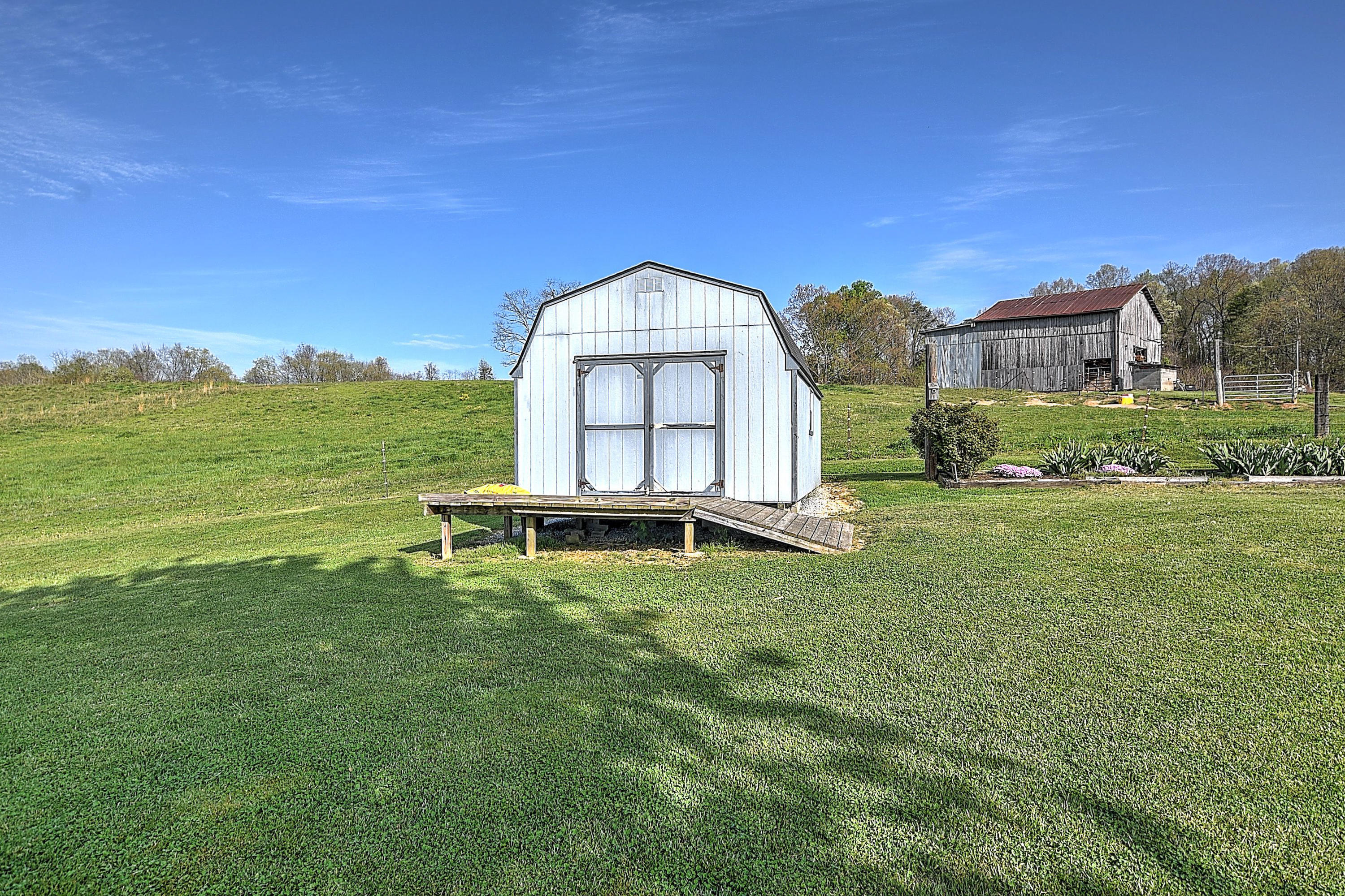 1555 Whitehouse Road Greeneville, TN 37745 - Photo 31 of 57 1555 Whithouse Rd-32