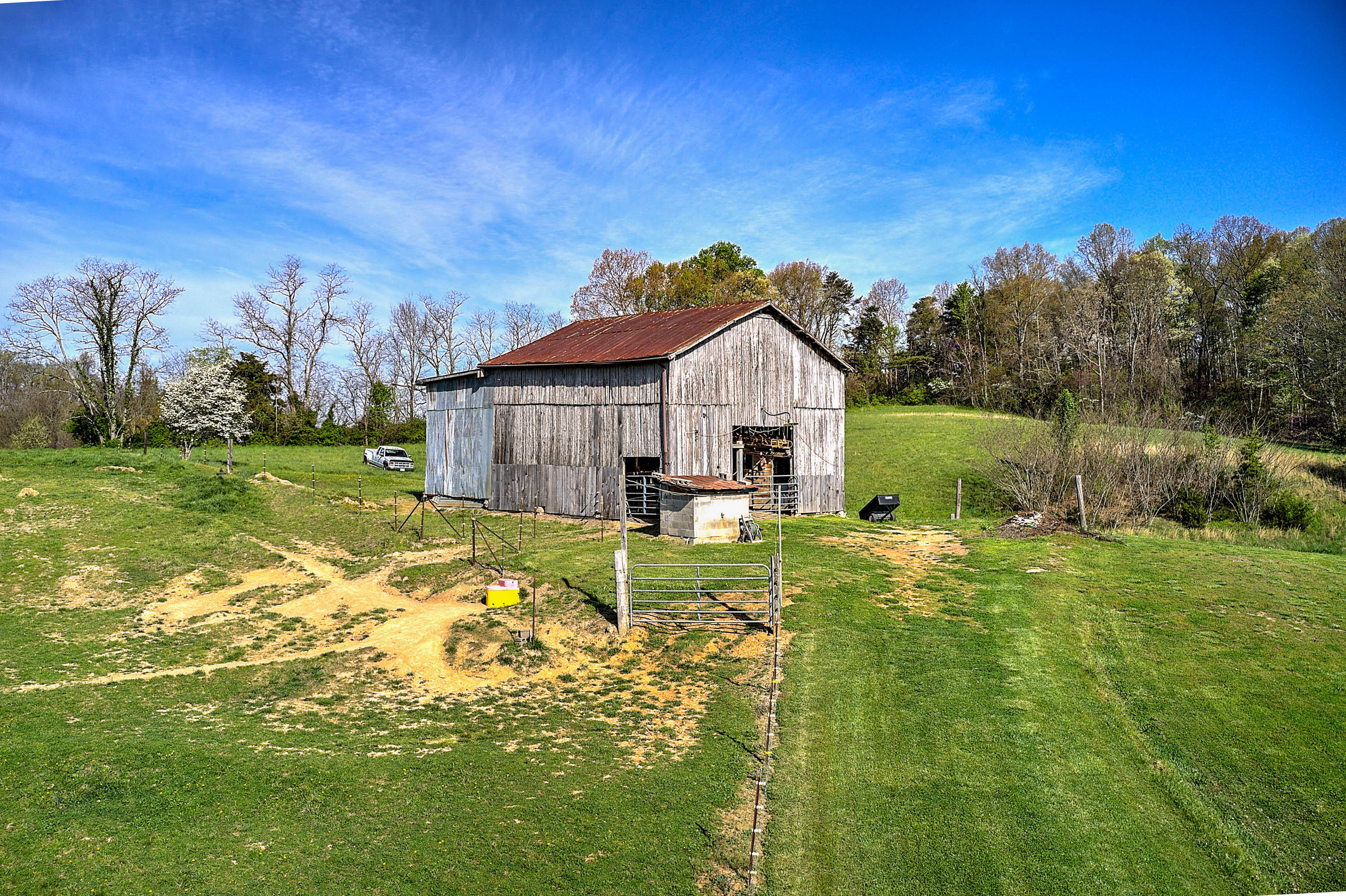 1555 Whitehouse Road Greeneville, TN 37745 - Photo 44 of 57 16