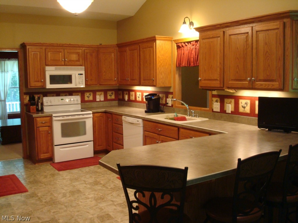 4400 Blacksnake Hill Road Northeast Dover, OH 44622 - Photo 4 of 25