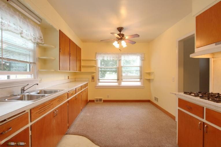 2103 Breton Road Southeast Grand Rapids, MI 49506 - Photo 6 of 24 Additional Photo