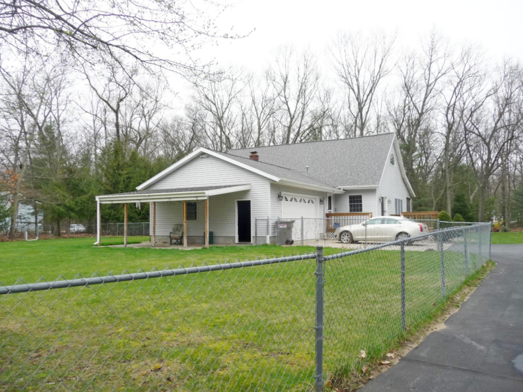 4221 White Road Muskegon, MI 49442 - Photo 2 of 31 P1050639