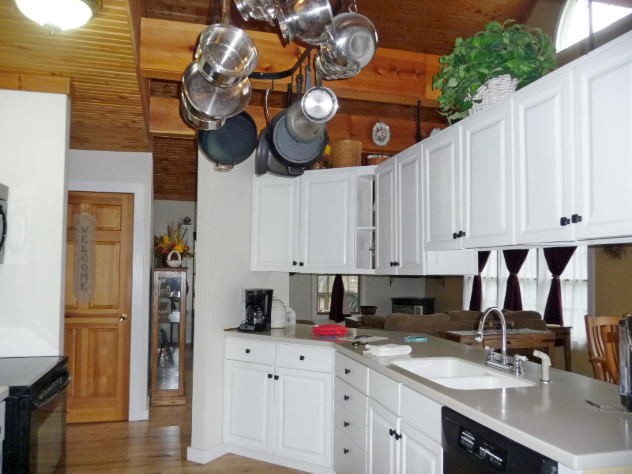 4221 White Road Muskegon, MI 49442 - Photo 8 of 31 P1050636