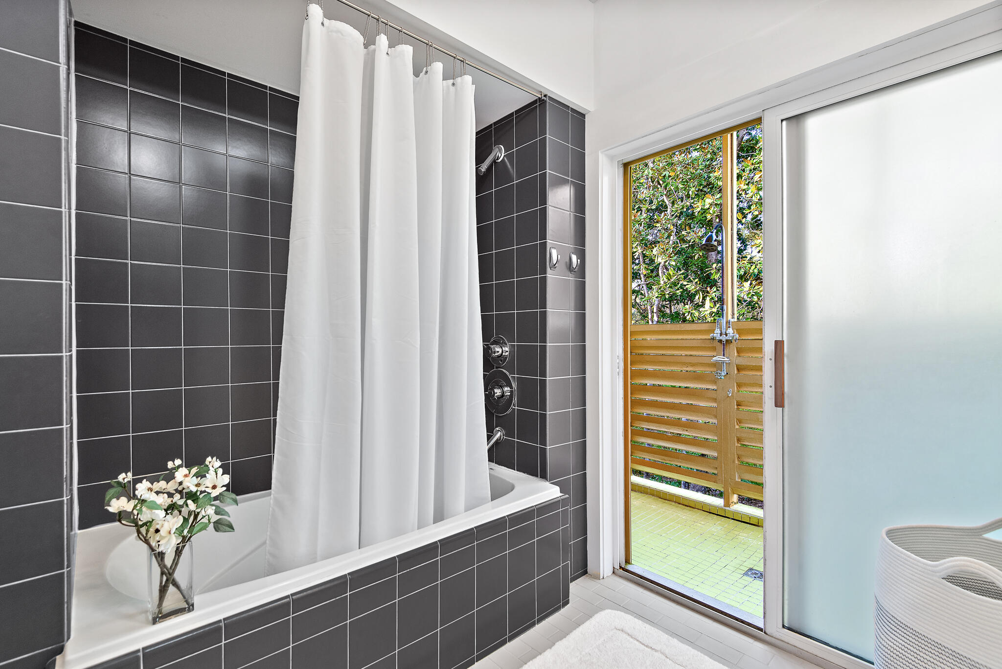 235 North Bishop Road Santa Rosa Beach, FL 32459 - Photo 28 of 68 a view of bathroom with tub and shower