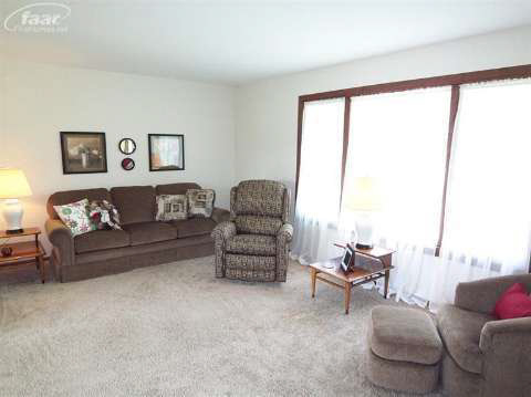 3676 East Wilkinson Road Owosso, MI 48867 - Photo 5 of 24 20359933-4.JPG