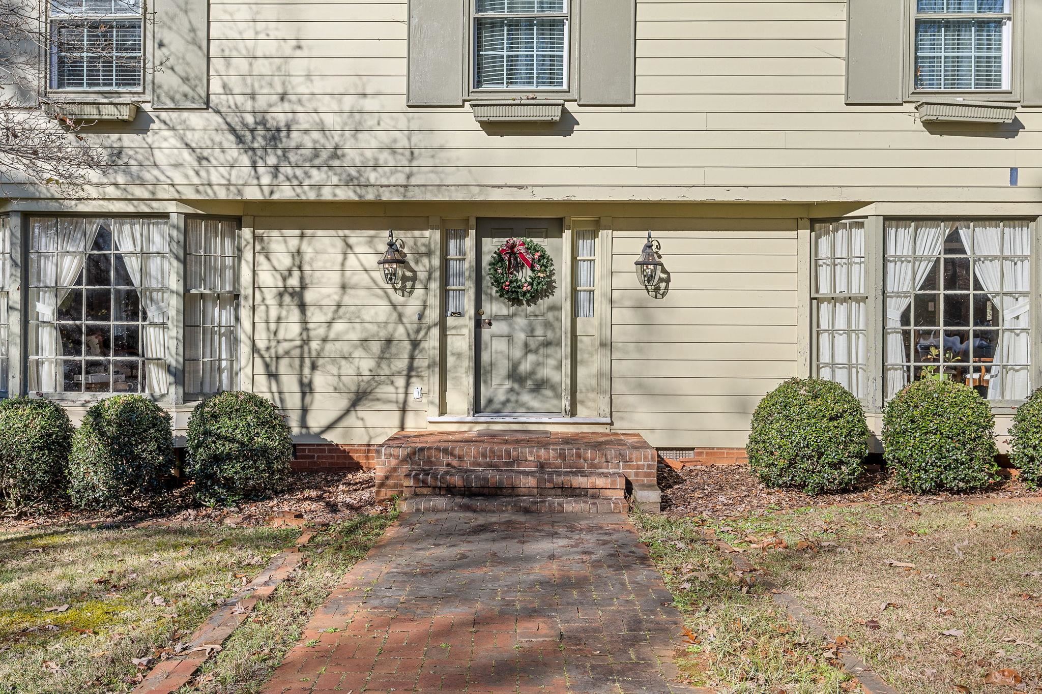 305 Saugus Road Spartanburg, SC 29307 - Photo 3 of 46 Gallery Image 3
