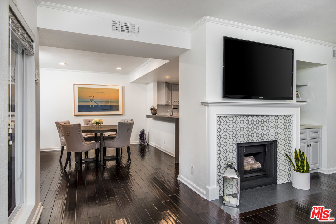 4200 Vía Dolce, Unit 129 Marina del Rey, CA 90292 - Photo 8 of 30 a view of a livingroom with furniture and a flat screen tv