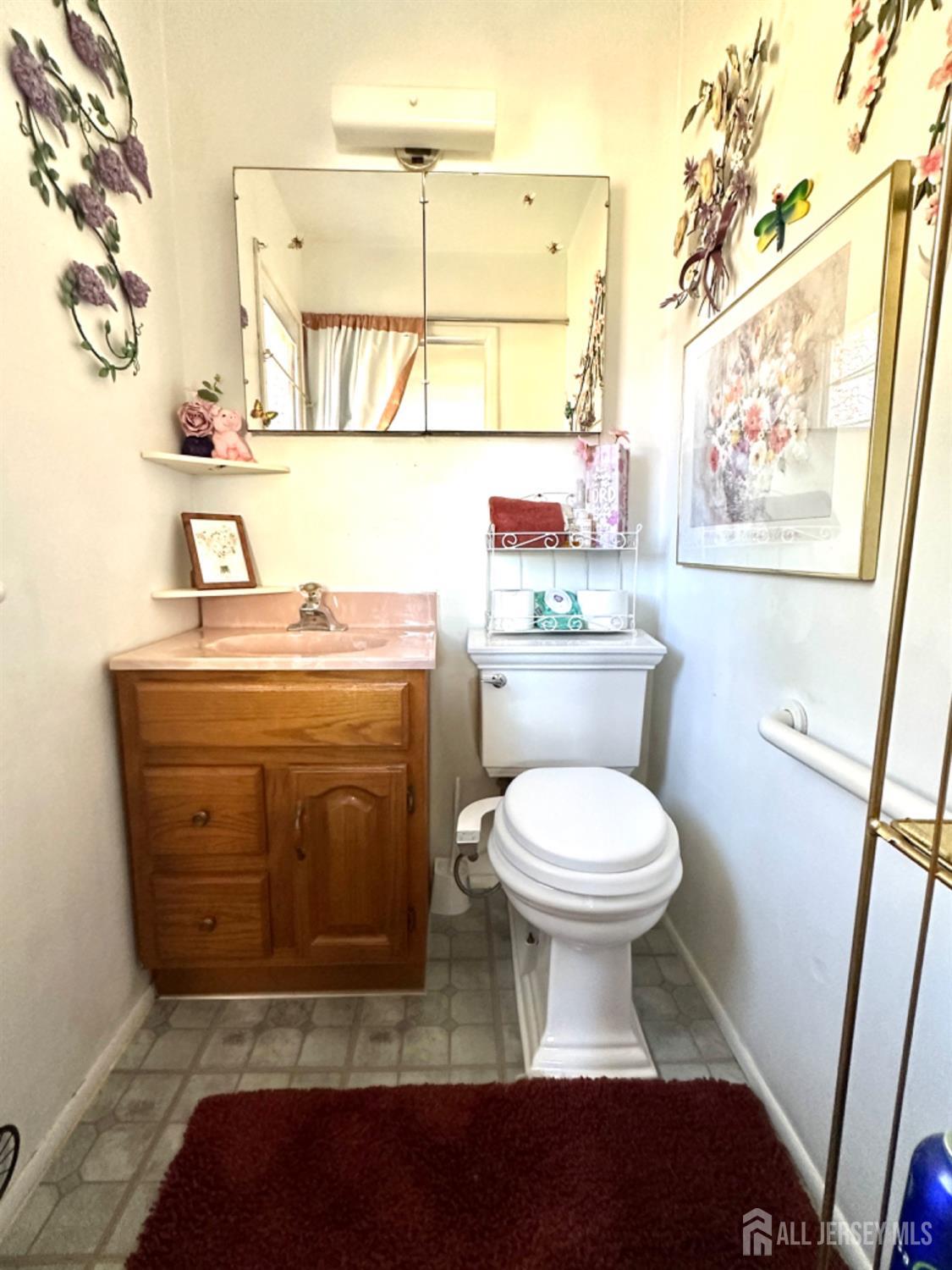 3 Joline Road Kendall Park, NJ 08824 - Photo 14 of 18 Gallery Image 14