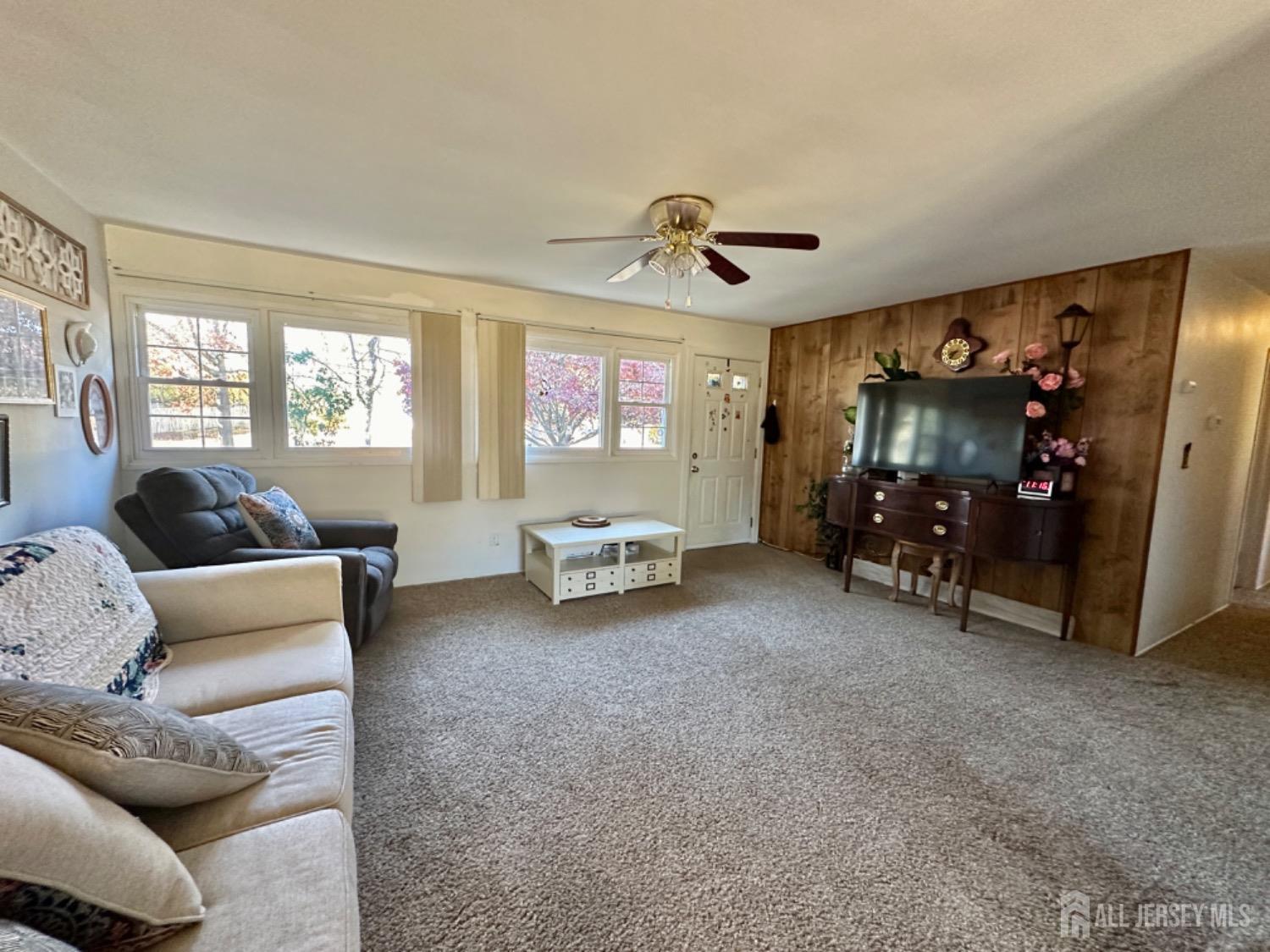 3 Joline Road Kendall Park, NJ 08824 - Photo 4 of 18 Gallery Image 4