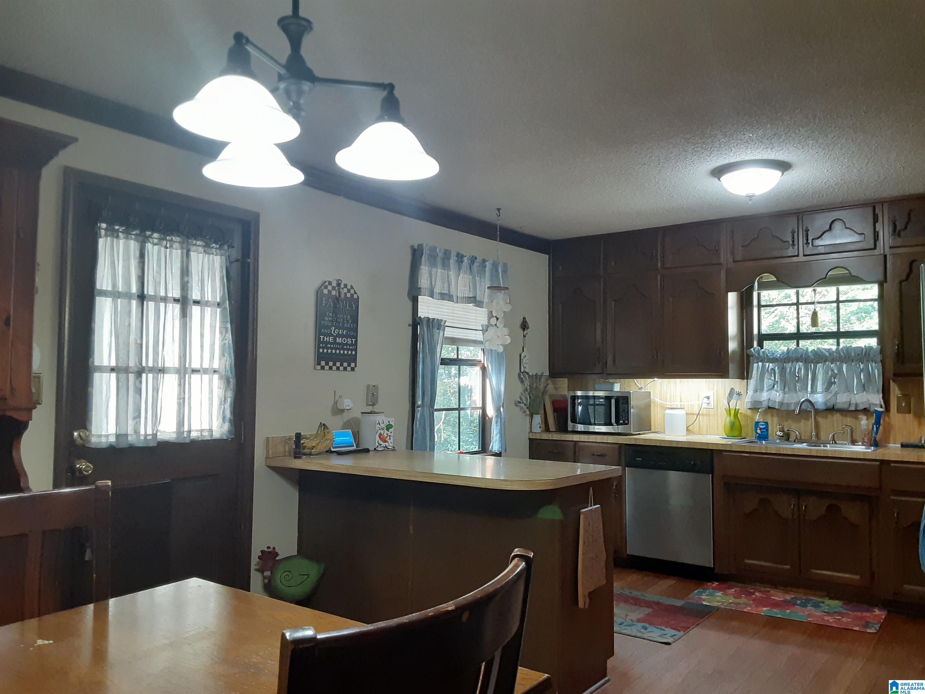 2727 Ray Way Birmingham, AL 35235 - Photo 8 of 34