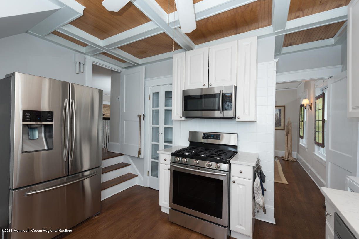 280 River Road Red Bank, NJ 07701 - Photo 10 of 21 DSC_2263