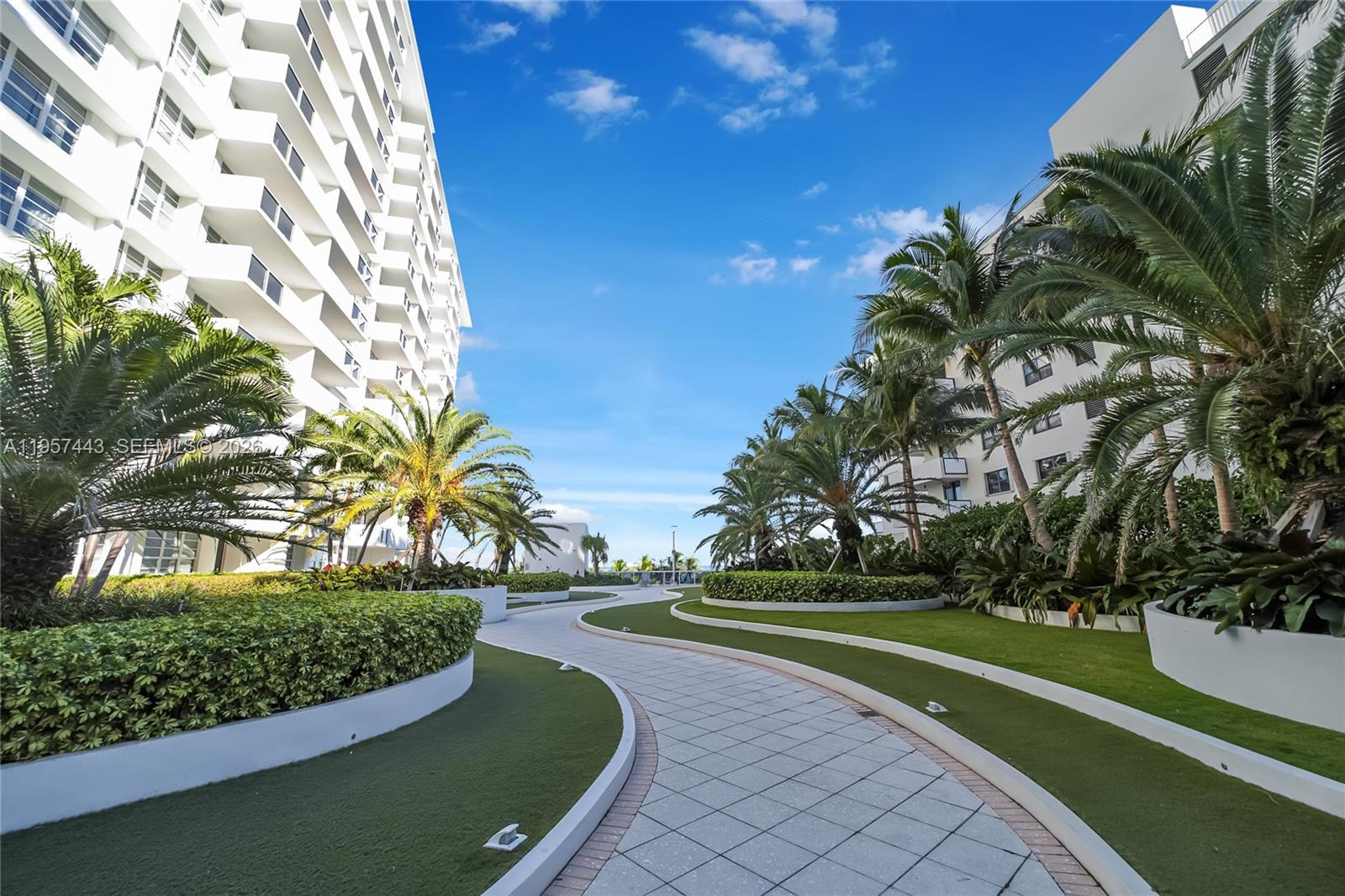 100 Lincoln Road, Unit 732 Miami Beach, FL 33139 - Photo 16 of 20 a view of a park with large trees