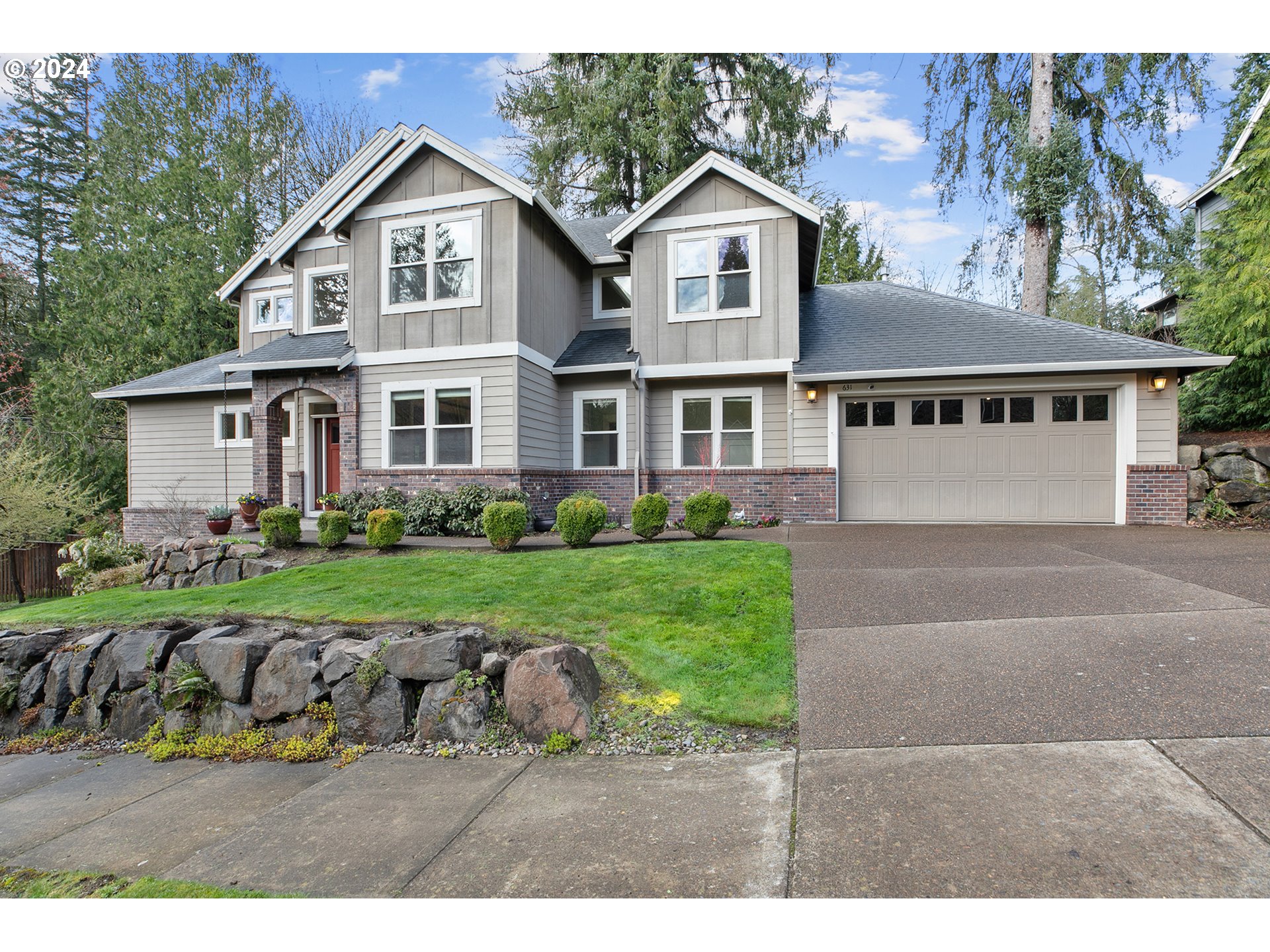 631 Southwest Comus Court Portland, OR 97219 - Photo 1 of 36 Gallery Image 1