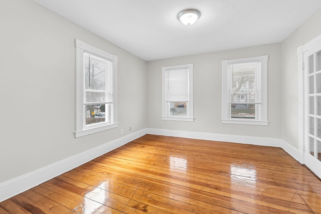 71-73 Knox Street Springfield, MA 01105 - Photo 12 of 42 Gallery Image 12