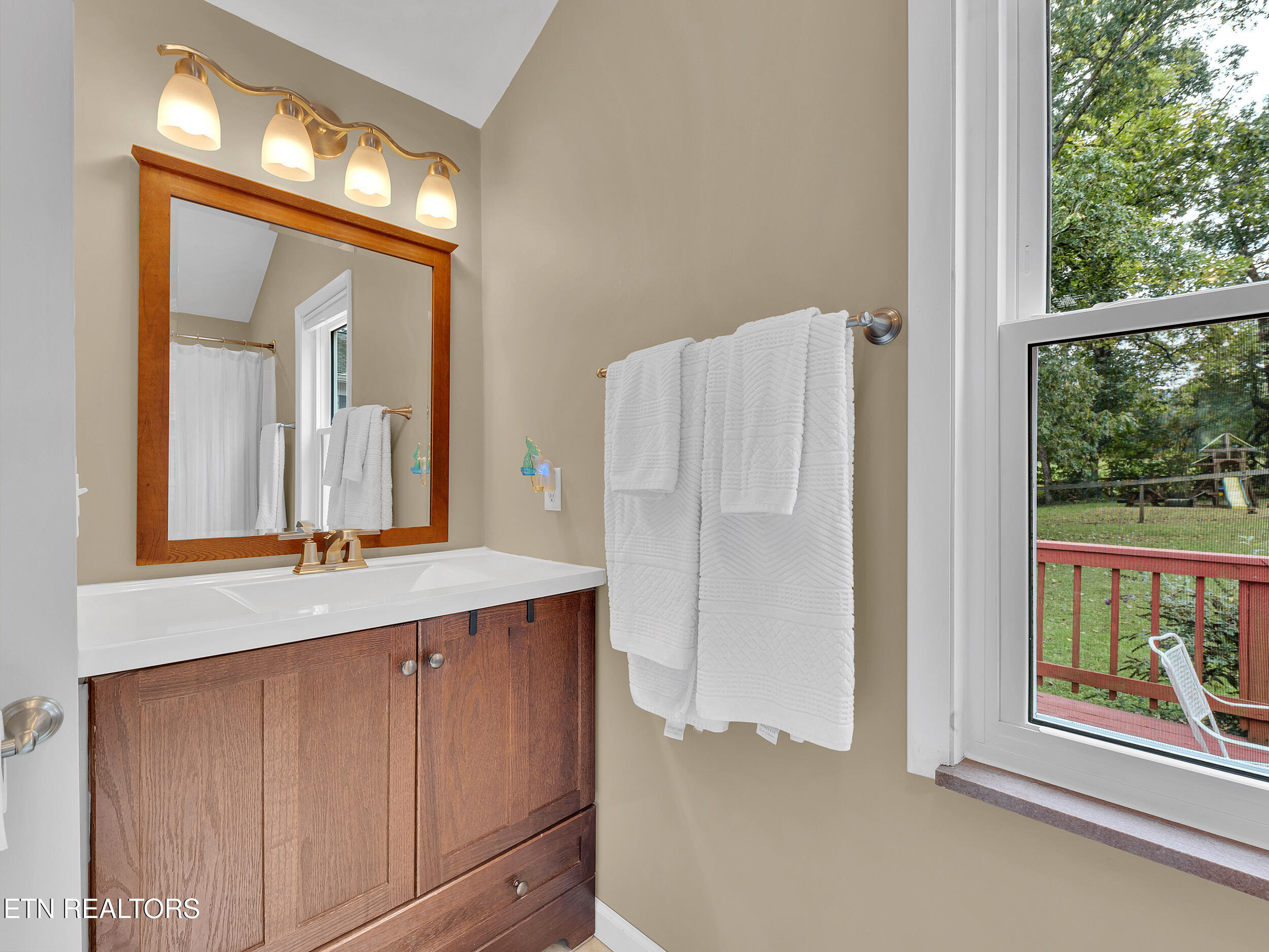 9102 Washington Pike Corryton, TN 37721 - Photo 17 of 46 12_27