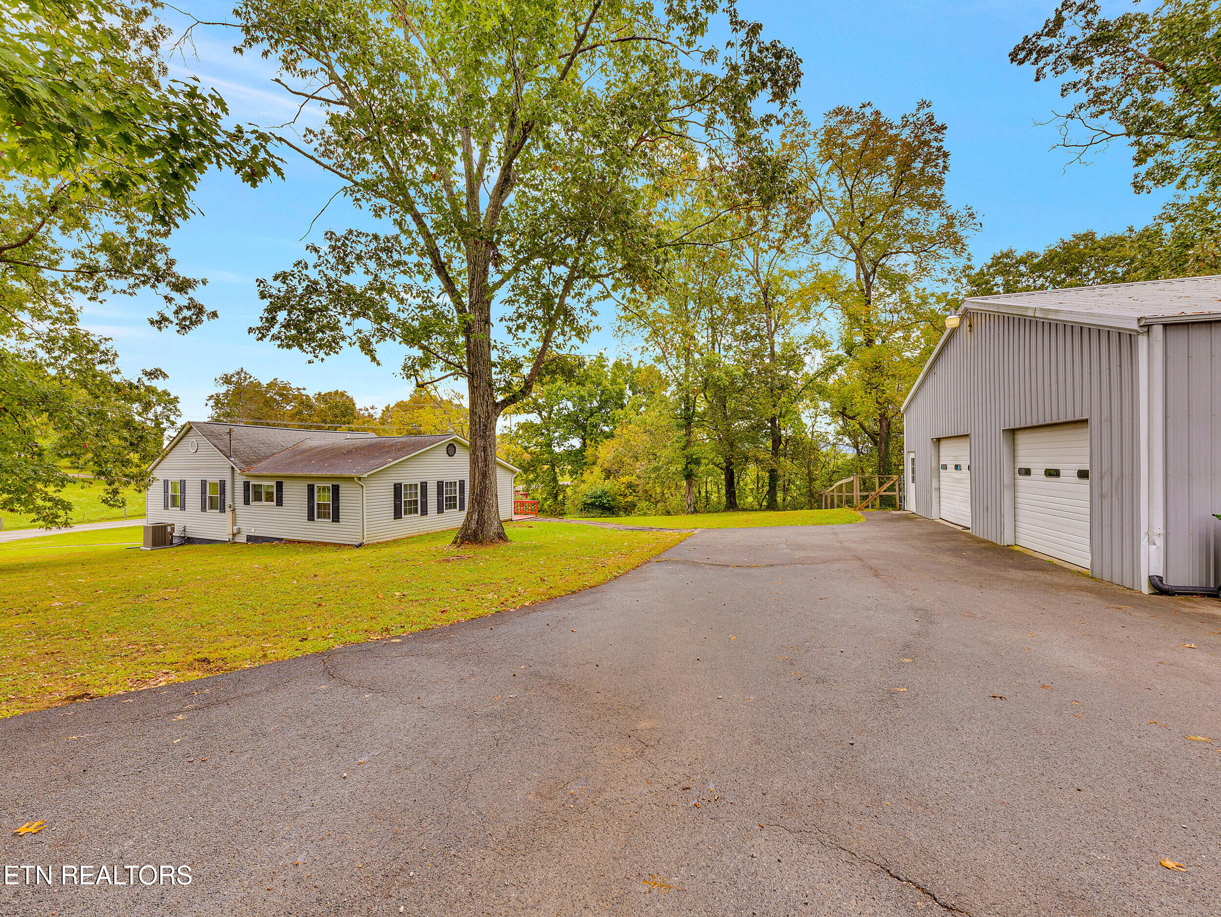 9102 Washington Pike Corryton, TN 37721 - Photo 27 of 46 29_46