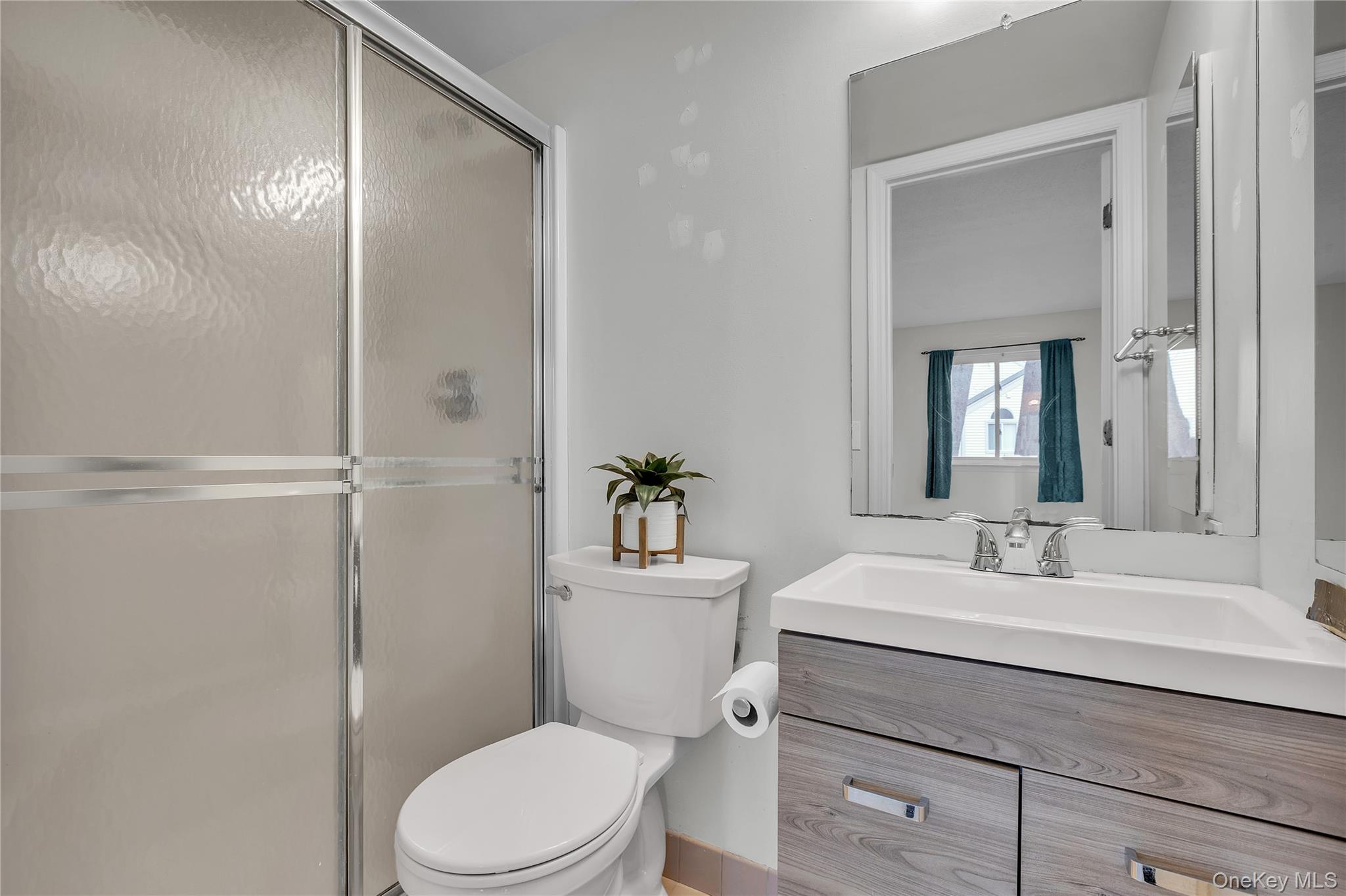 17 Bayberry Drive Peekskill, NY 10566 - Photo 14 of 31 Primary bath