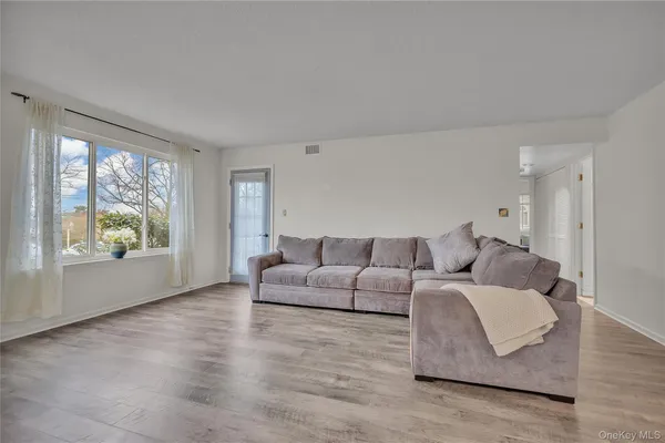 $415,000 | 17 Bayberry Drive, Peekskill, NY 10566