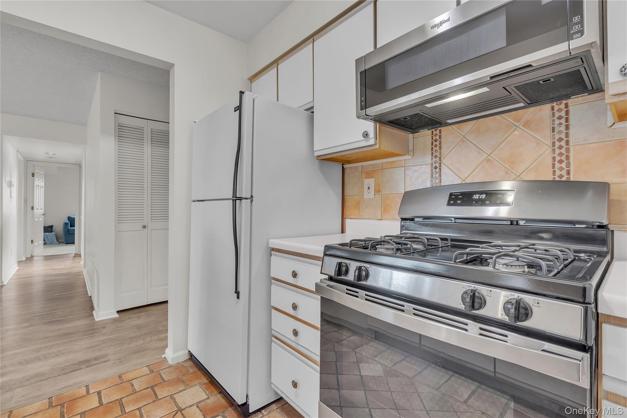 17 Bayberry Drive Peekskill, NY 10566 - Photo 9 of 31