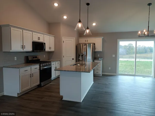 $409,900 | 1107 Otto Drive North, Delano, MN 55328