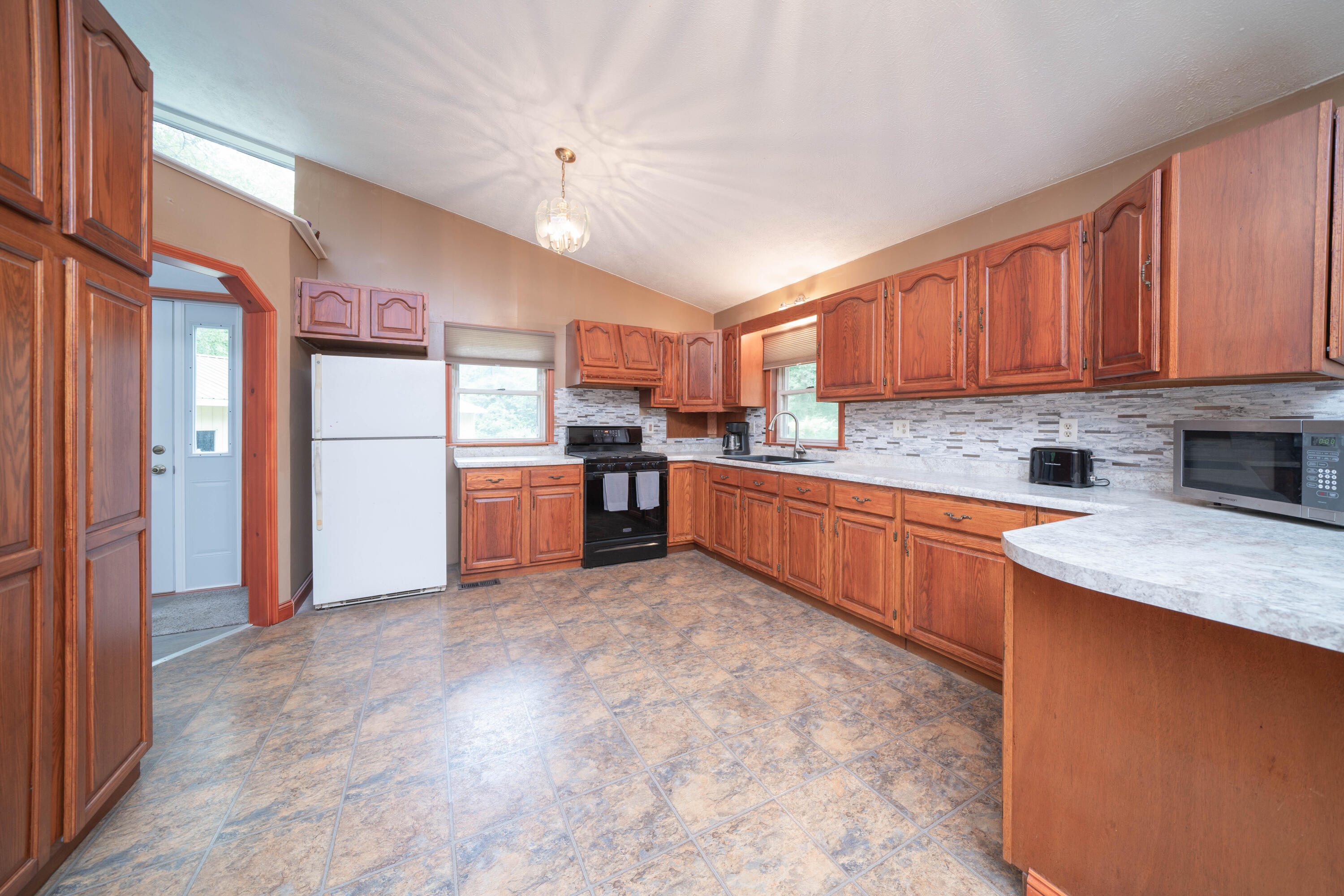 3491 West Sisson Road Freeport, MI 49325 - Photo 8 of 26 3491_W_Sisson_Road_08