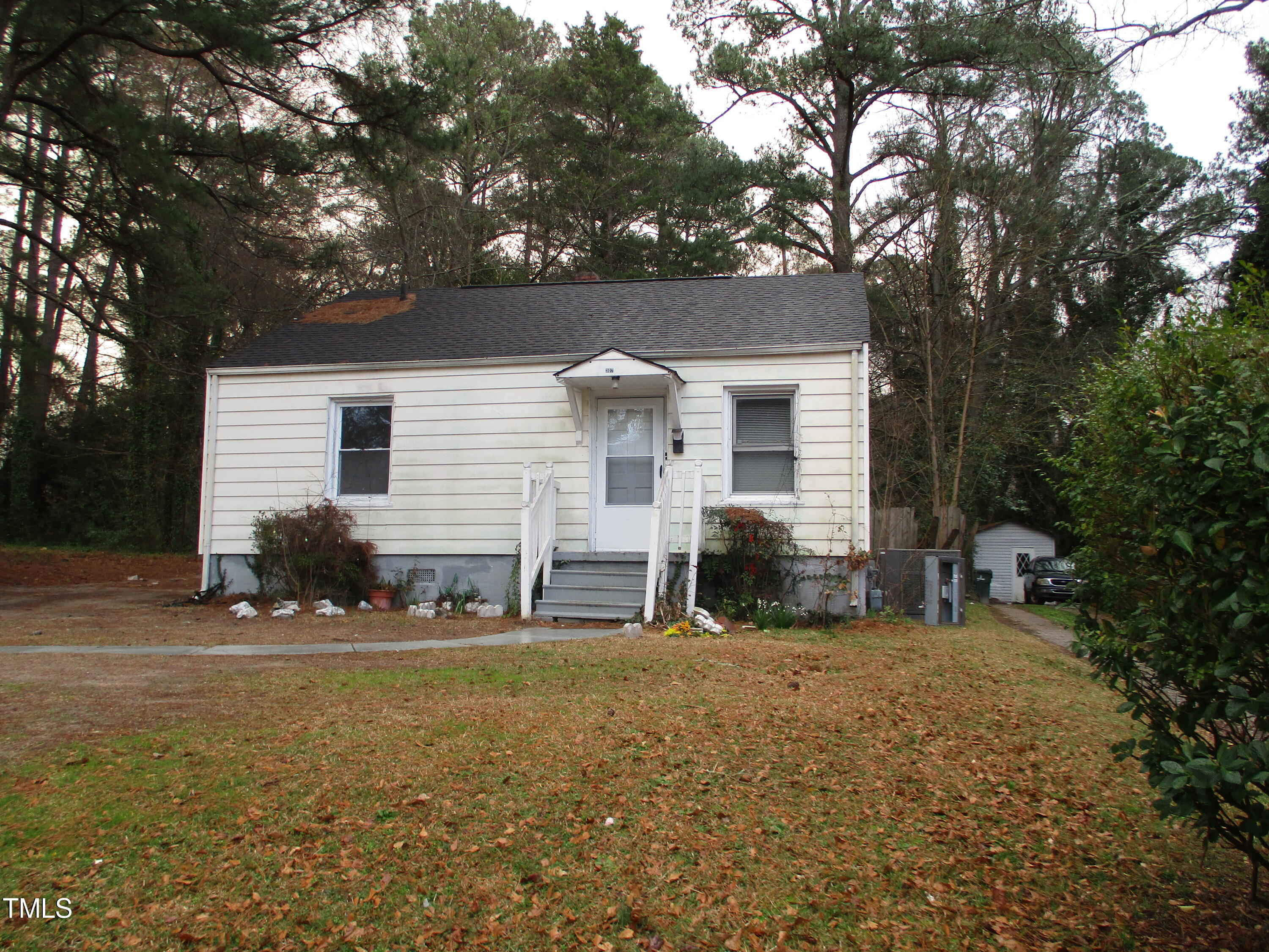 307 Angier Avenue Raleigh, NC 27610 - Photo 2 of 9 IMG_1364