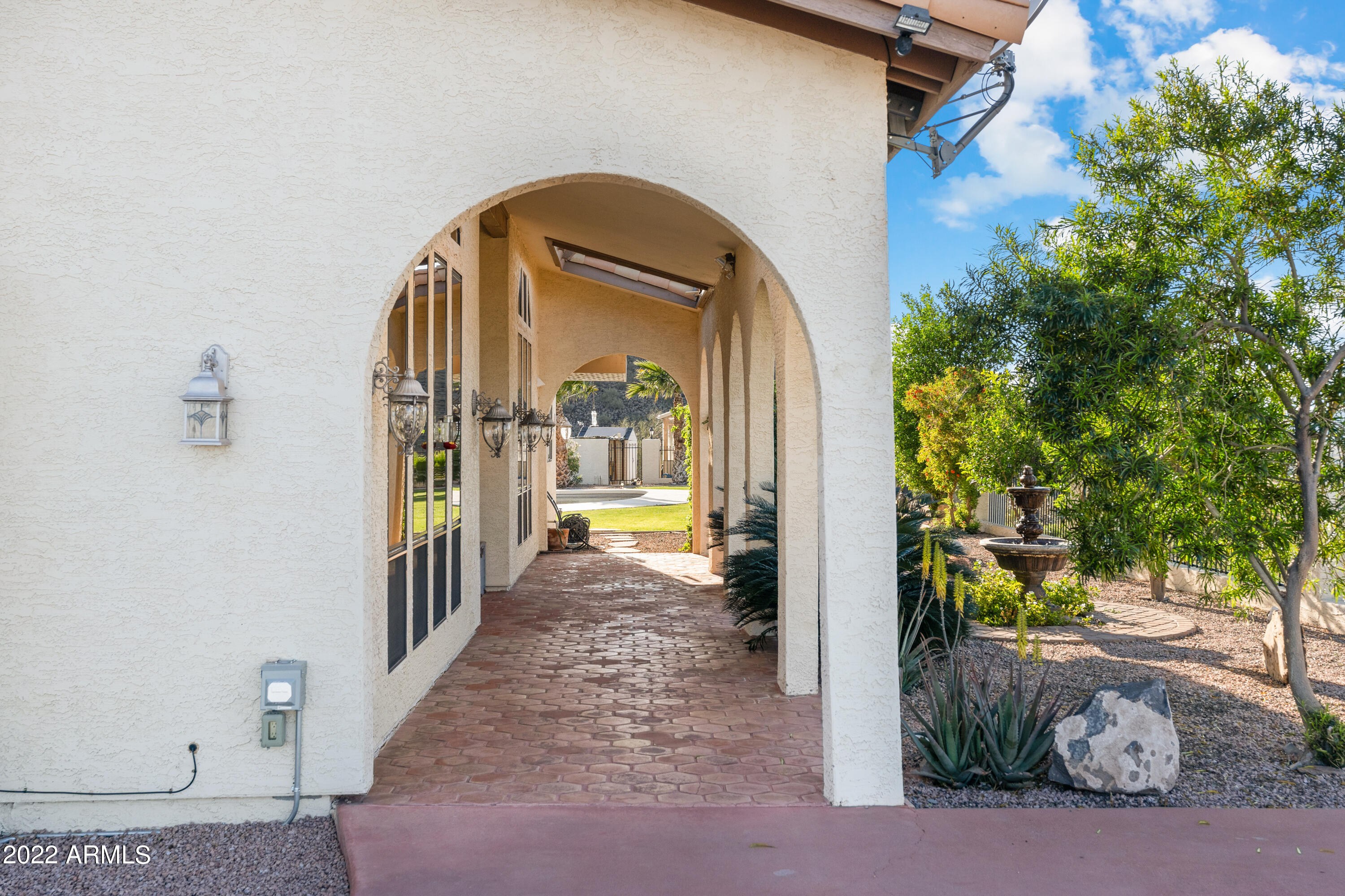 1831 West Cloud Road Phoenix, AZ 85086 - Photo 11 of 71 DSC08144