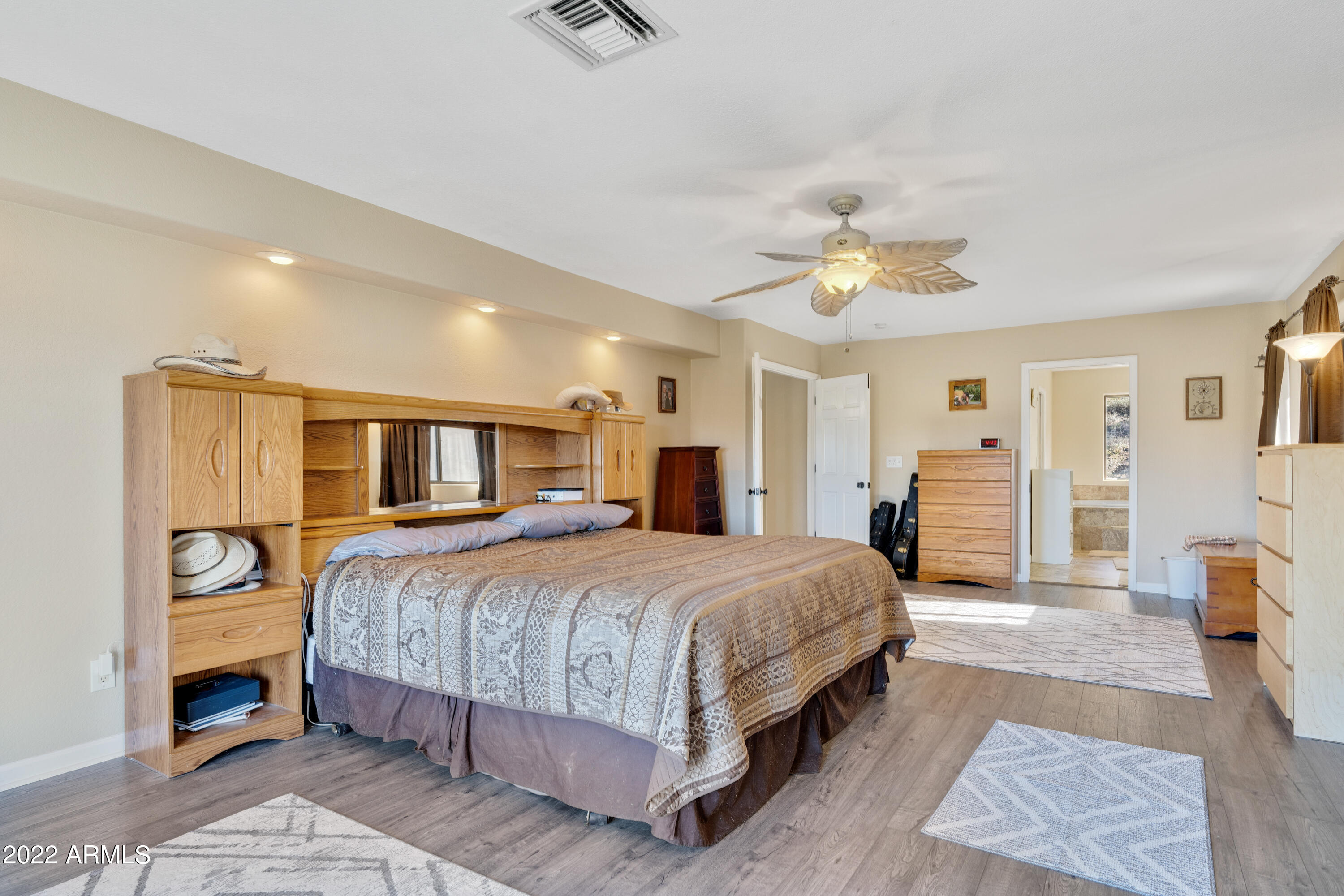 1831 West Cloud Road Phoenix, AZ 85086 - Photo 30 of 71 dsc08047-dsc08049