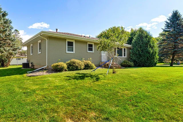 $299,000 | 1406 Albers Path, Faribault, MN 55021