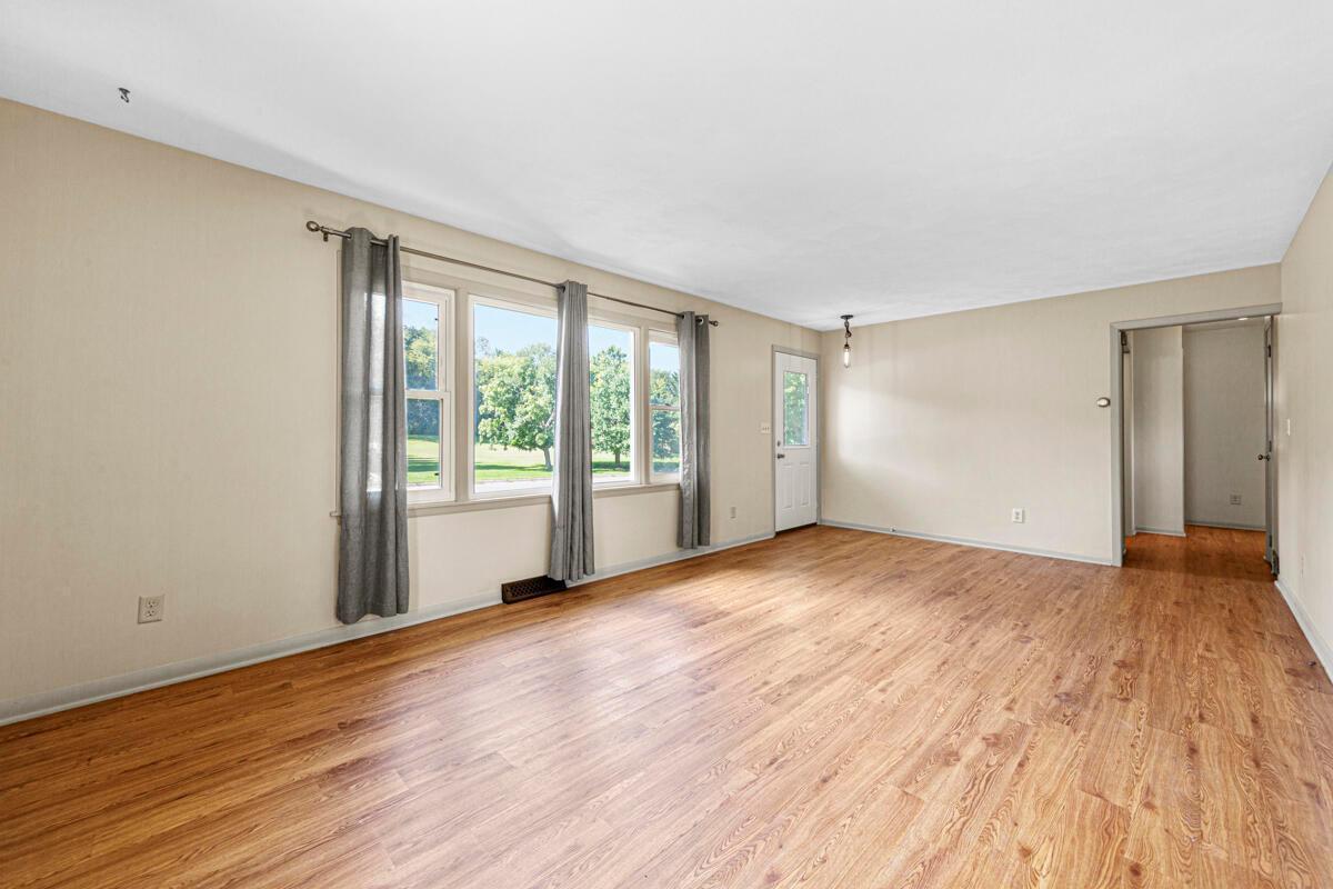 1406 Albers Path Faribault, MN 55021 - Photo 13 of 33