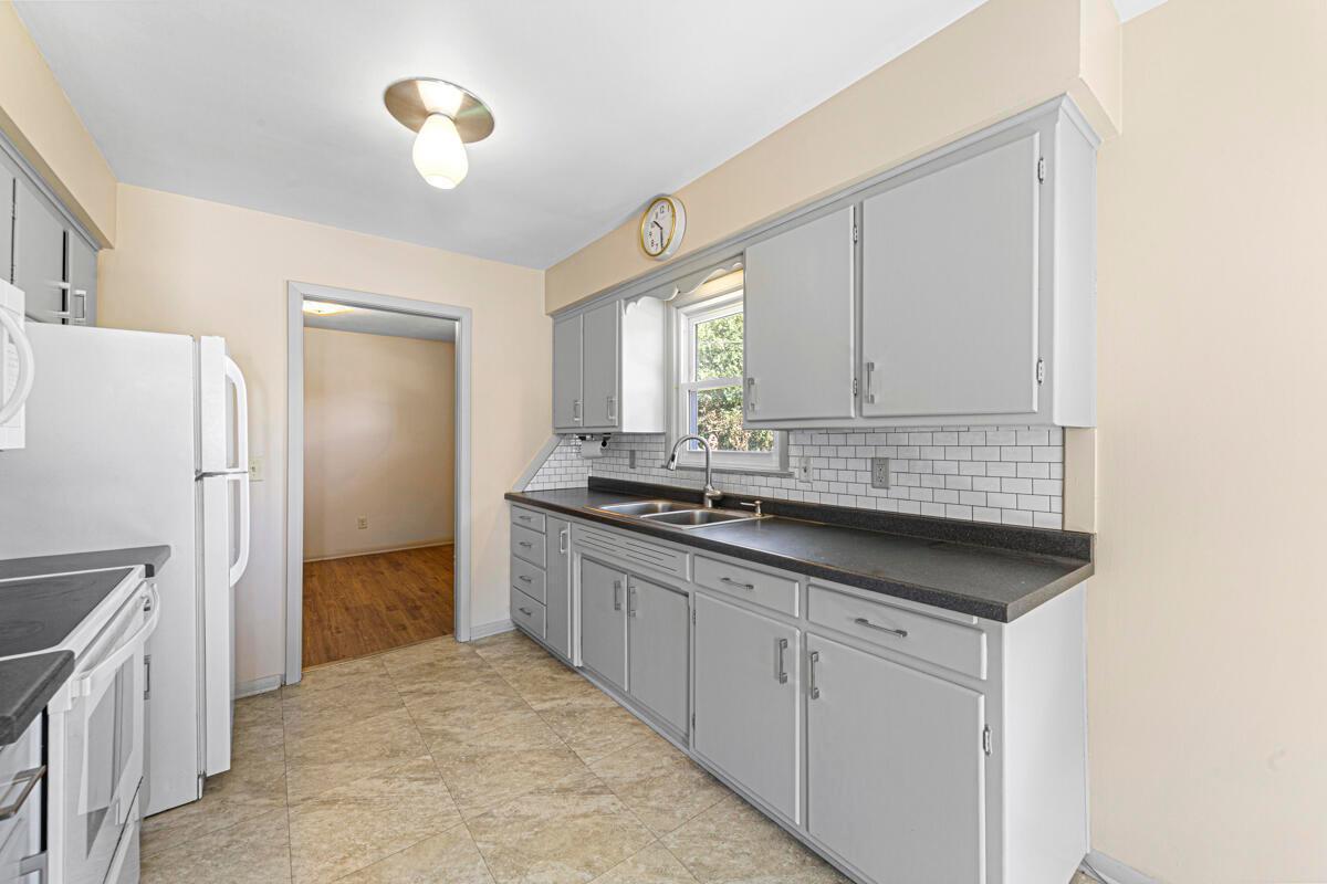 1406 Albers Path Faribault, MN 55021 - Photo 18 of 33