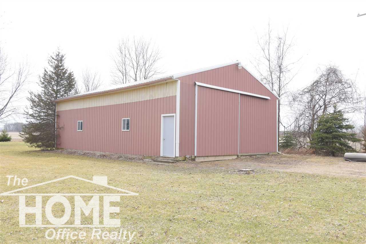 8520 Easton Road New Lothrop, MI 48460 - Photo 2 of 33