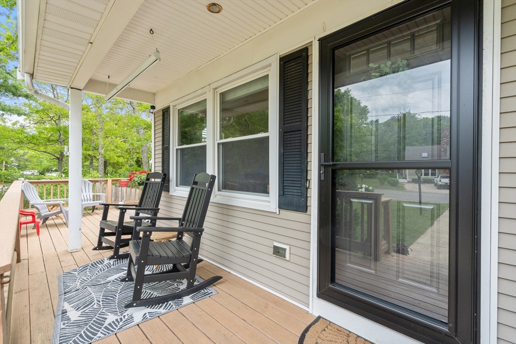 9 Debbies Lane Barnstable, MA 02648 - Photo 2 of 32