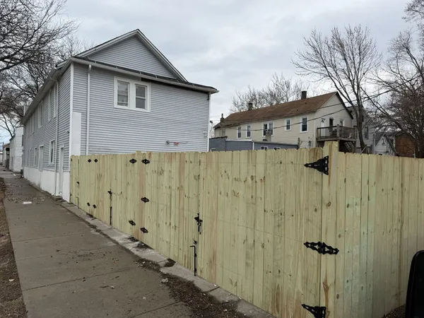 $1,700 | 10800 South Hoxie Avenue, Unit 2F, Chicago, IL 60617