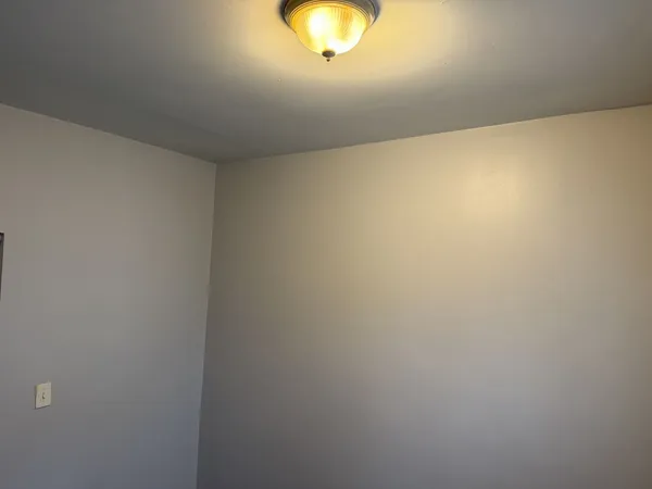 $1,700 | 10800 South Hoxie Avenue, Unit 2F, Chicago, IL 60617