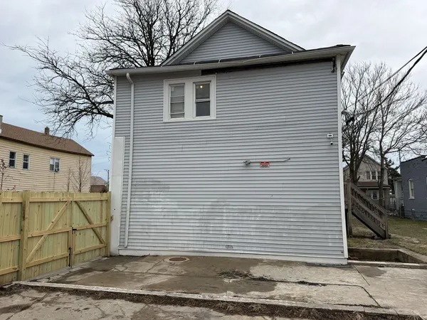 $1,700 | 10800 South Hoxie Avenue, Unit 2F, Chicago, IL 60617