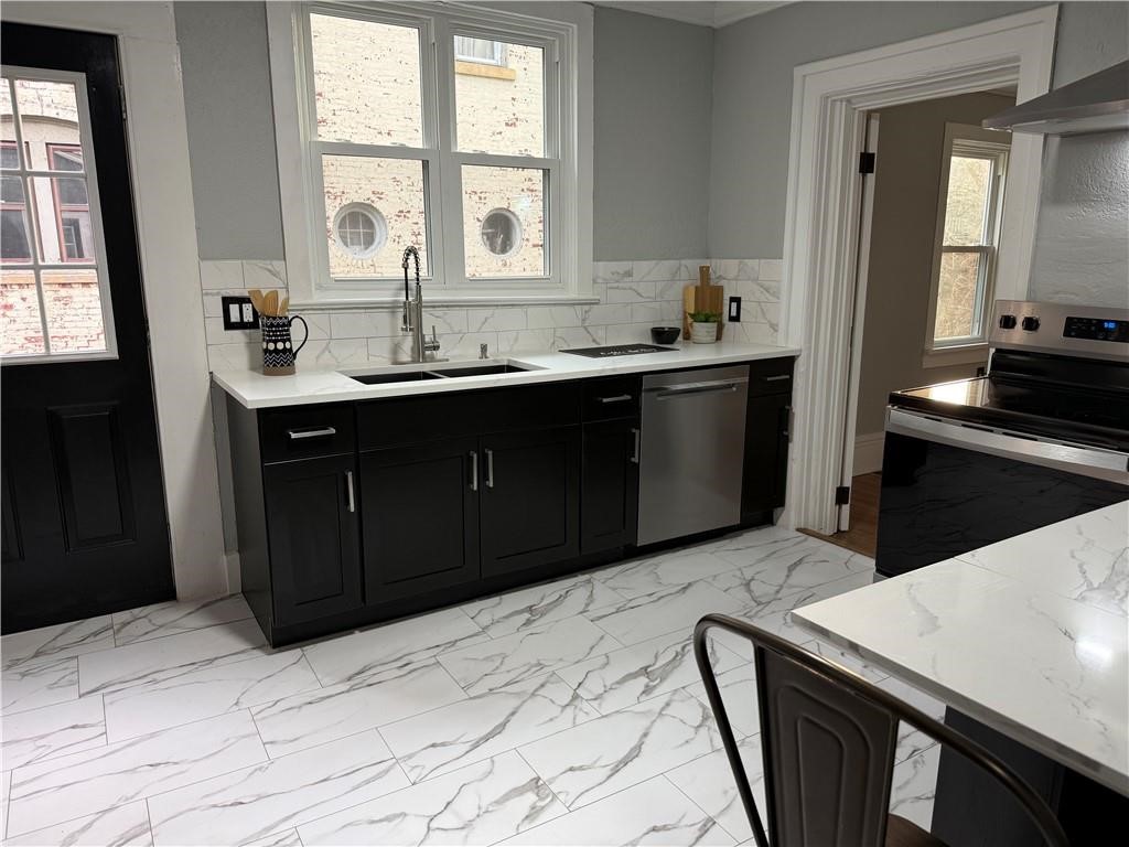 59 Rowley Street Rochester, NY 14607 - Photo 3 of 25