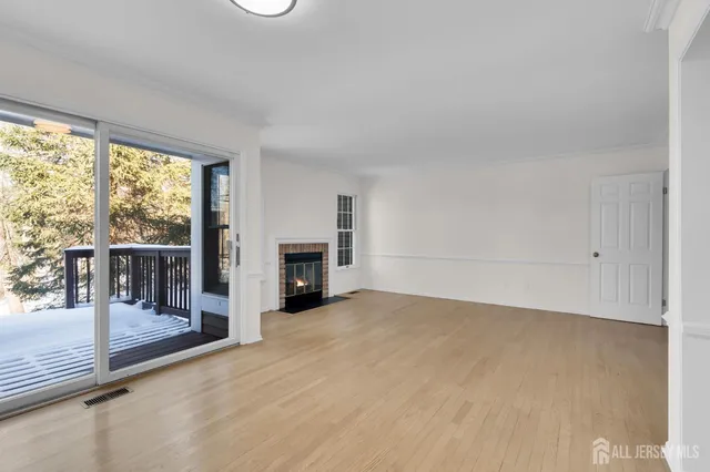 $575,000 | 21 Stone Run Road, Bedminster, NJ 07921