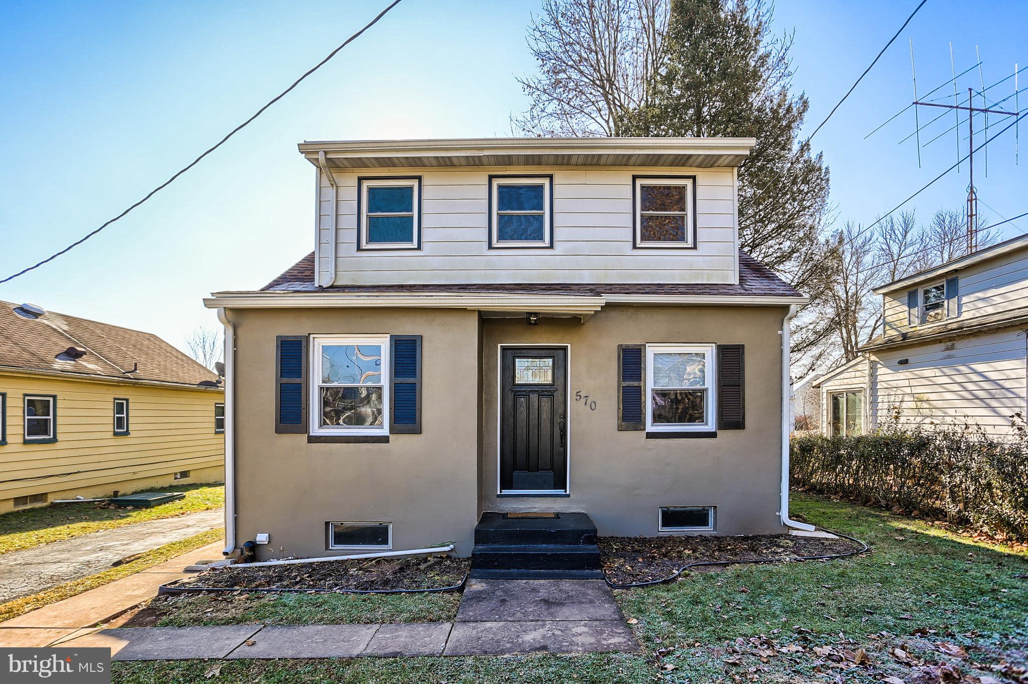 570 Fairfax Road York, PA 17404 - Photo 3 of 32 Gallery Image 3